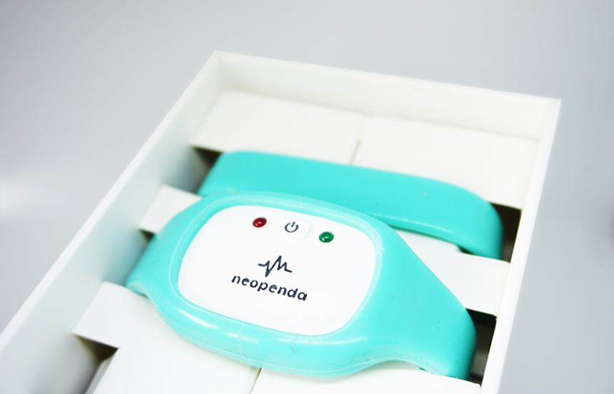 Neopenda-Wearable device